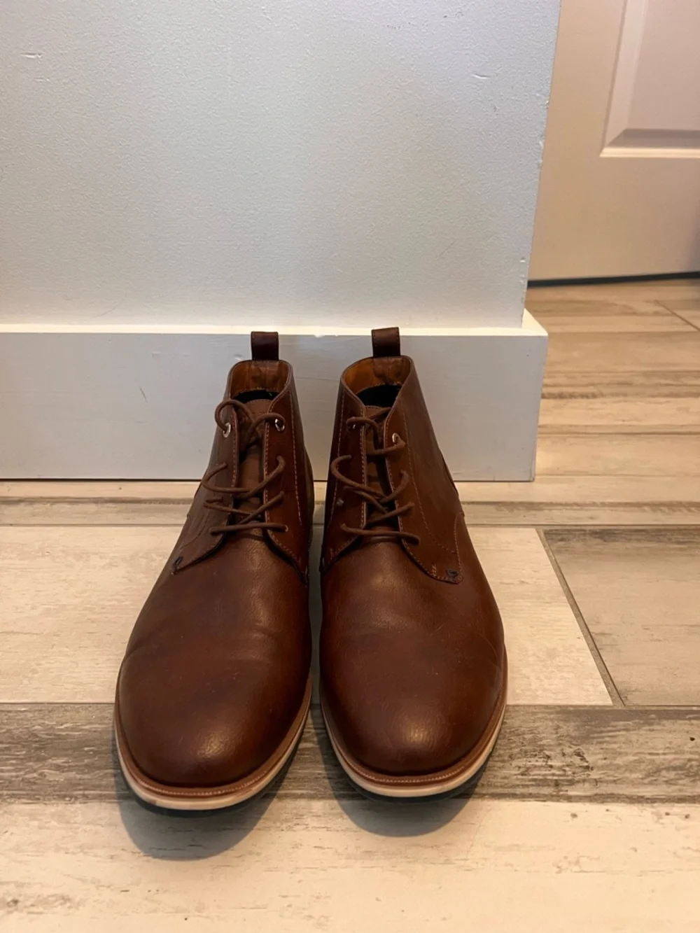 GUESS Men’s Brown Leather Chukka Boots | Size 12